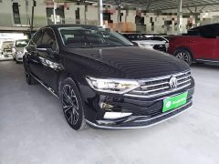 Volkswagen Magotan 330TSI DSG Luxury - ფოტო 3
