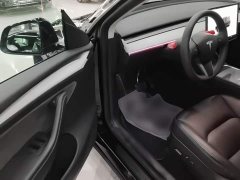 Tesla Model Y Rear-Wheel Drive - ფოტო 15