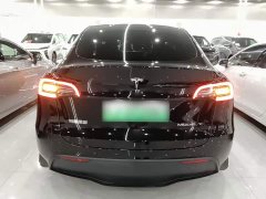 Tesla Model Y Rear-Wheel Drive - ფოტო 5