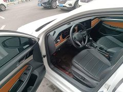Volkswagen Bora 200TSI DSG Comfort Pro - ფოტო 15