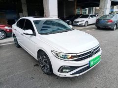 Volkswagen Bora 200TSI DSG Comfort Pro - ფოტო 3