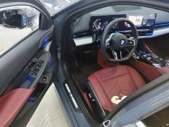 BMW 5 Series 525Li M Sport Package - ფოტო 15