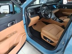 Li Auto ONE Extended Range 6-Seater - ფოტო 15