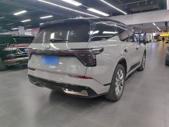 Ford Edge L 2.0T EcoBoost AWD Seven-Seat Premier - ფოტო 4