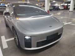 Li Auto i6 Four-Wheel Drive Standard Edition - ფოტო 3
