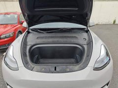 Tesla Model Y Rear-Wheel Drive - ფოტო 19