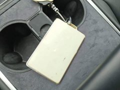Tesla Model Y Rear-Wheel Drive - ფოტო 8