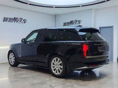 Land Rover Range Rover 3.0 L6 400PS Extended Wheelbase 7-Seater - ფოტო 8