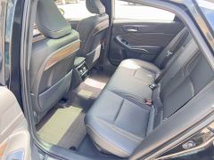 Toyota Camry Hybrid 2.5L XLE Premium - фото 10