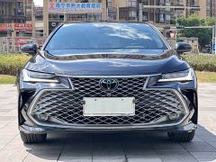 Toyota Camry Hybrid 2.5L XLE Premium - фото 2