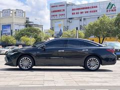 Toyota Camry Hybrid 2.5L XLE Premium - фото 6