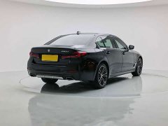 BMW 5 Series 530Li Premier M Sport Package - ფოტო 4