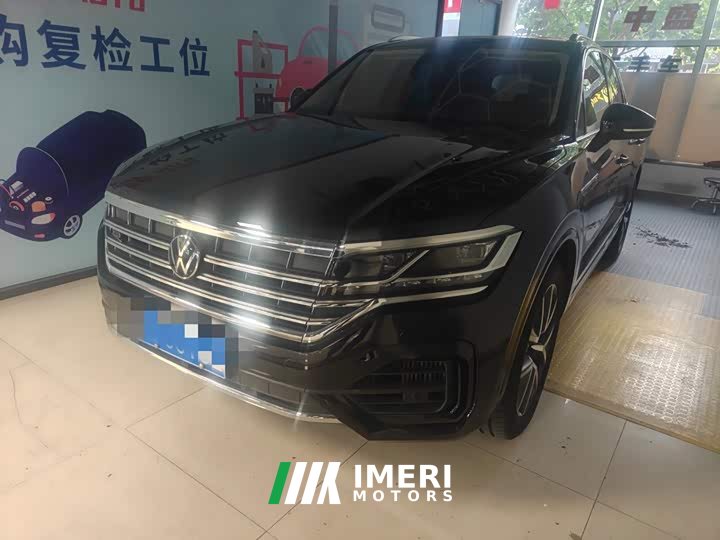 Volkswagen Touareg 3.0TSI Ruixiang Classic Sport Package