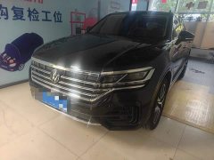 Volkswagen Touareg 3.0TSI Ruixiang Classic Sport Package - ფოტო 1