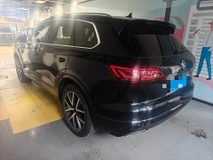 Volkswagen Touareg 3.0TSI Ruixiang Classic Sport Package - ფოტო 3