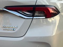 Toyota Corolla Hybrid 1.8L E-CVT Elite - ფოტო 13