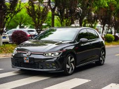 Volkswagen Golf GTI 380TSI DSG GTI - ფოტო 1