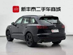 Volkswagen Touareg 3.0TSI Rui Xiang Edition Obsidian Black Sport Package - ფოტო 6