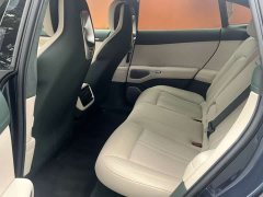 Xiaomi YU7 Four-Wheel Drive Max Edition - ფოტო 9