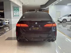 BMW 5 Series 525Li M Sport Package - ფოტო 5