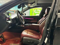BMW 5 Series 525Li M Sport Package - ფოტო 7