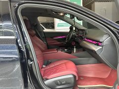 BMW 5 Series 525Li M Sport Package - ფოტო 9