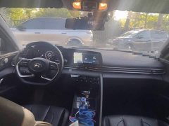 Hyundai Elantra 1.5L CVT Luxury - ფოტო 10
