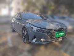 Hyundai Elantra 1.5L CVT Luxury - ფოტო 3