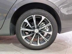 Geely Emgrand 4th Generation 1.5L CVT Flagship - ფოტო 16