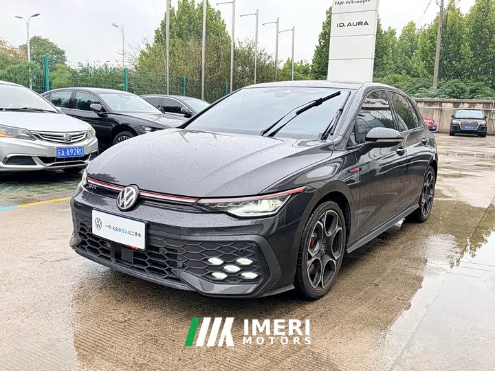 Volkswagen Golf GTI 380TSI DSG GTI