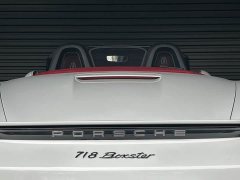 Porsche 718 Boxster 2.0T - ფოტო 8