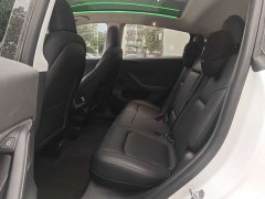 Tesla Model Y Long Range All-Wheel Drive - ფოტო 5