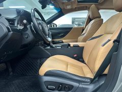 Lexus ES 300h Excellence - ფოტო 10