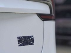 Tesla Model 3 High Performance All-Wheel Drive - ფოტო 11