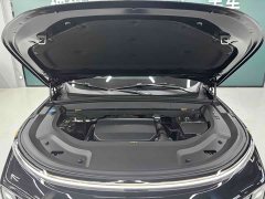 Li Auto L8 Pro - ფოტო 18