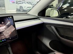 Tesla Model Y Rear-Wheel Drive - ფოტო 15