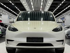 Tesla Model Y Rear-Wheel Drive - ფოტო 2