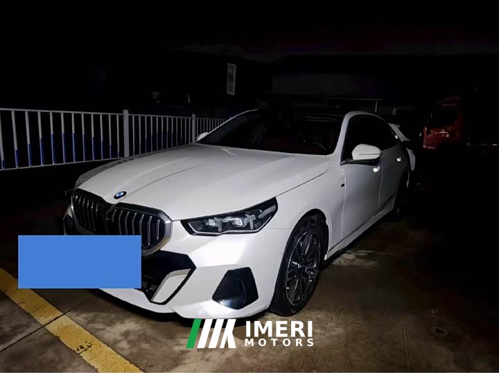 BMW 5 Series 530Li Premier M Sport Package - ავტომობილი ჩინეთიდან
