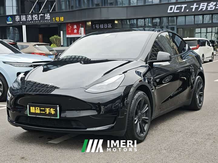 Tesla Model Y Facelift Rear-Wheel Drive