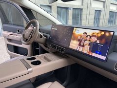 Li Auto MEGA Ultra Smart Refresh Edition - ფოტო 11