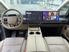 Li Auto MEGA Ultra Smart Refresh Edition - ფოტო 6