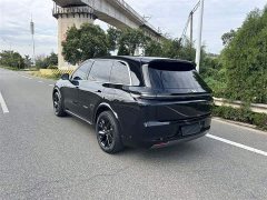 Li Auto L8 Pro - ფოტო 5