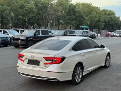 Honda Accord 260TURBO Luxury Edition - ფოტო 16