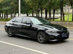 BMW 3 Series 320i M Sport Package - ფოტო 3