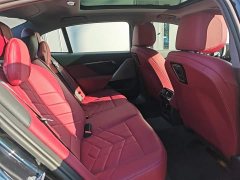 BMW i5 eDrive 35L M Sport Package - ფოტო 17