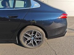 BMW i5 eDrive 35L M Sport Package - ფოტო 5