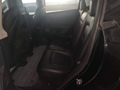 Tesla Model Y Rear-Wheel Drive - ფოტო 13