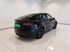 Tesla Model Y Rear-Wheel Drive - ფოტო 4