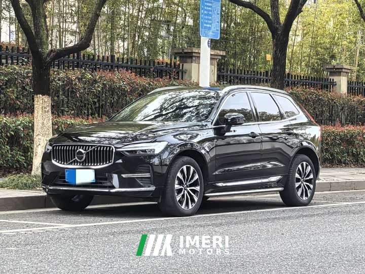 Volvo XC60 B5 AWD Smart Remote Luxury Edition - ავტომობილი ჩინეთიდან