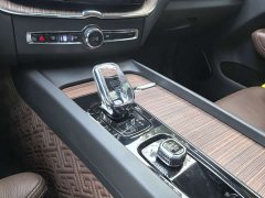 Volvo XC60 B5 AWD Smart Remote Luxury Edition - ფოტო 10
